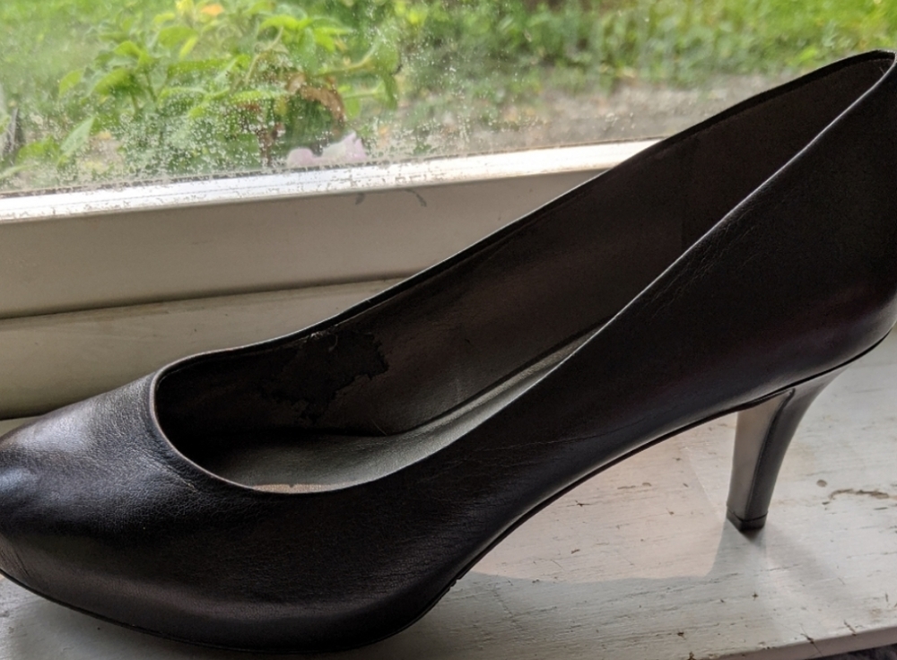 Women's shoes